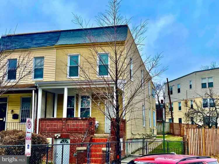 Single-family house For Sale in 1646, Trinidad Avenue Northeast, Washington, District of Columbia