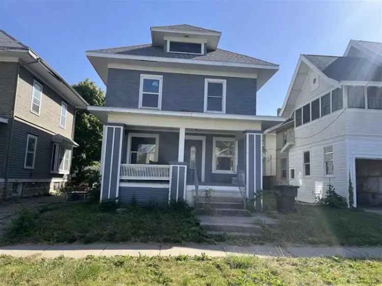 Single-family house For Sale in 350, 17th Street Southeast, Cedar Rapids, Iowa