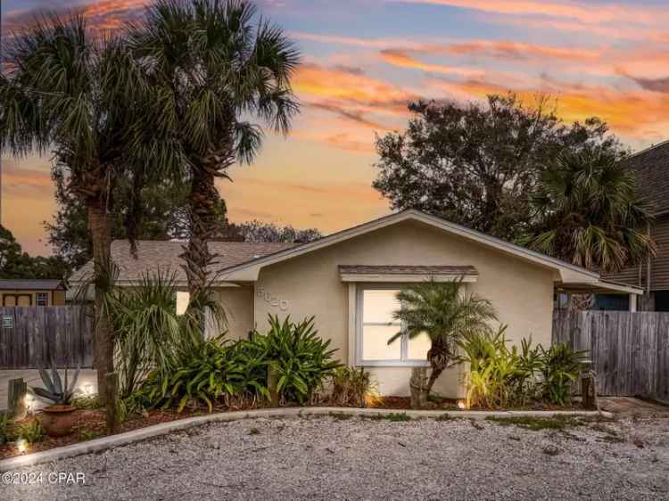 Single-family house For Sale in 5620, Pinetree Avenue, Panama City Beach, Florida