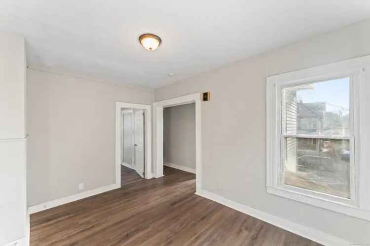 Multi-family house For Sale in 181, Dover Street, New Haven, Connecticut