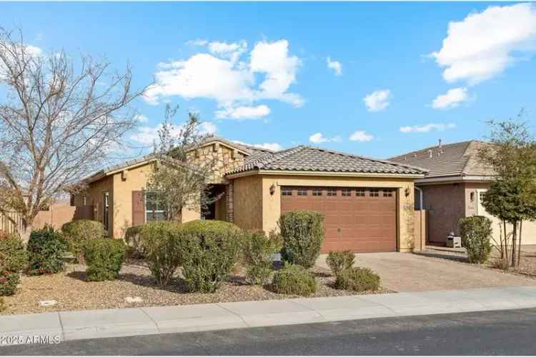 Single-family house For Sale in 2428, East Runaway Bay Place, Gilbert, Arizona