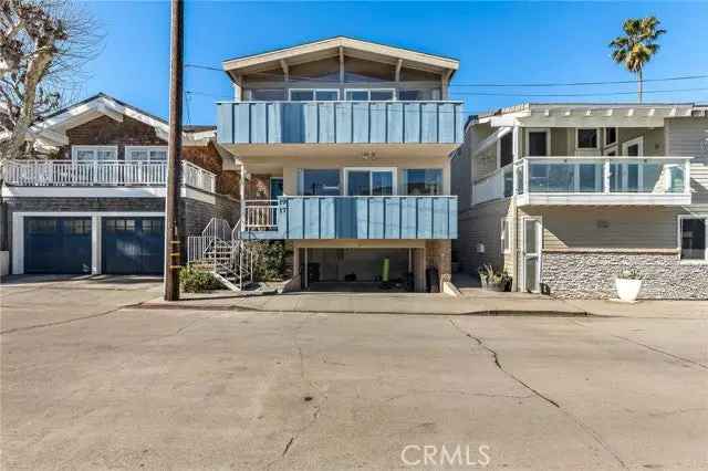 Multi-family house For Sale in 19, Laguna Place, Long Beach, California