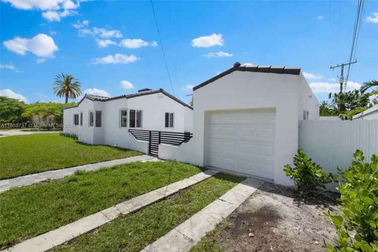 Single-family house For Sale in 2101, Southwest 16th Terrace, Miami, Florida