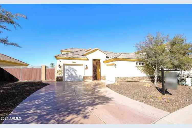 Single-family house For Sale in Phoenix, Arizona