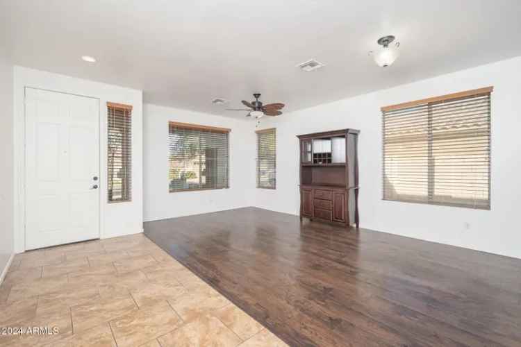 Single-family house For Sale in 15977, West Gelding Drive, Surprise, Arizona