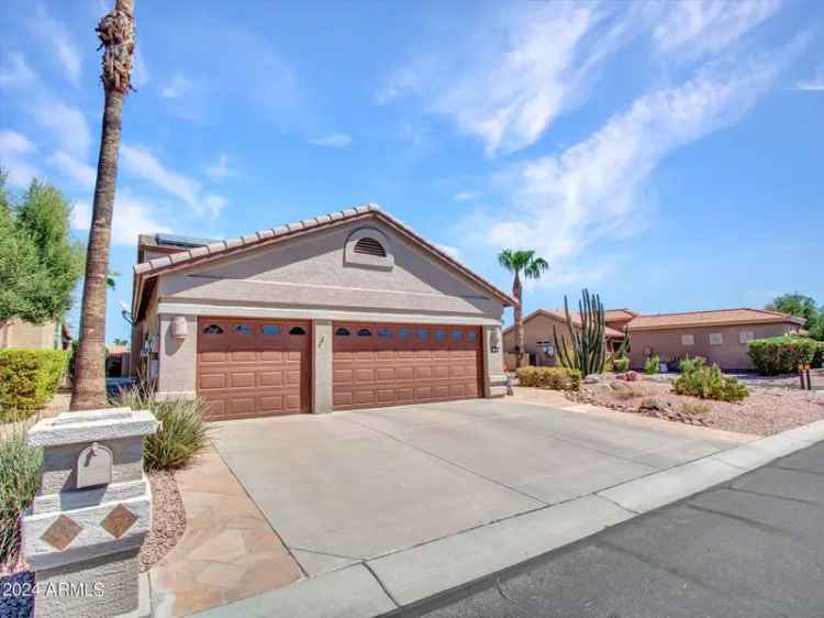 Single-family house For Sale in 15802, West Avalon Drive, Goodyear, Arizona