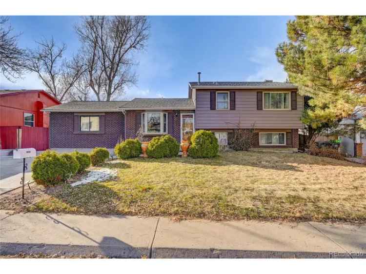 House For Sale in 2551, South Carson Way, Aurora, Colorado