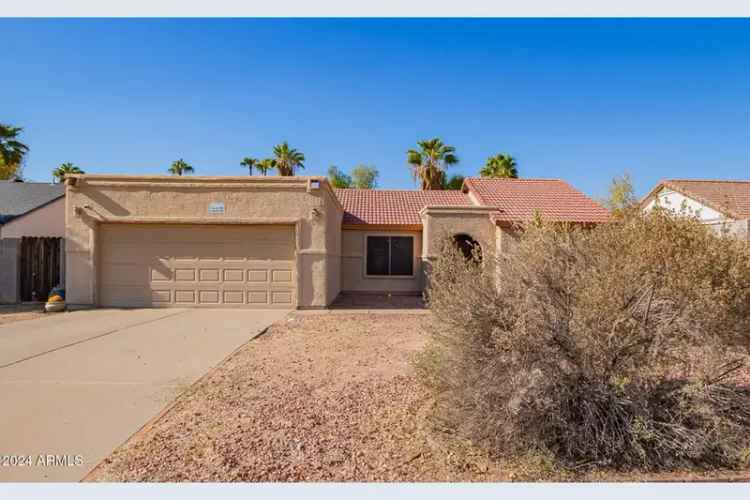 Single-family house For Sale in 10096, North 63rd Avenue, Glendale, Arizona