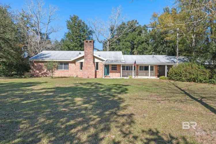 Single-family house For Sale in 20727, County Road 36, Summerdale, Alabama