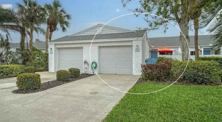 Single-family house For Sale in 919, Waterside Lane, Bradenton, Florida