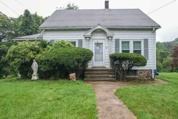 Single-family house For Sale in 377, Lakewood Road, Waterbury, Connecticut