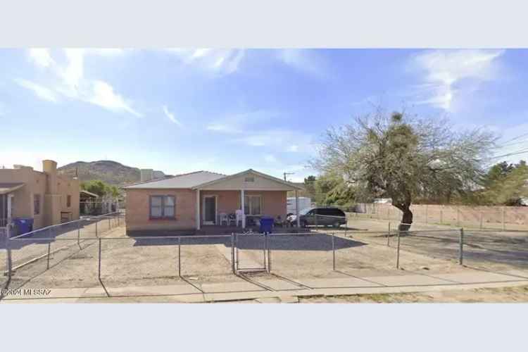 Single-family house For Sale in Tucson, Arizona