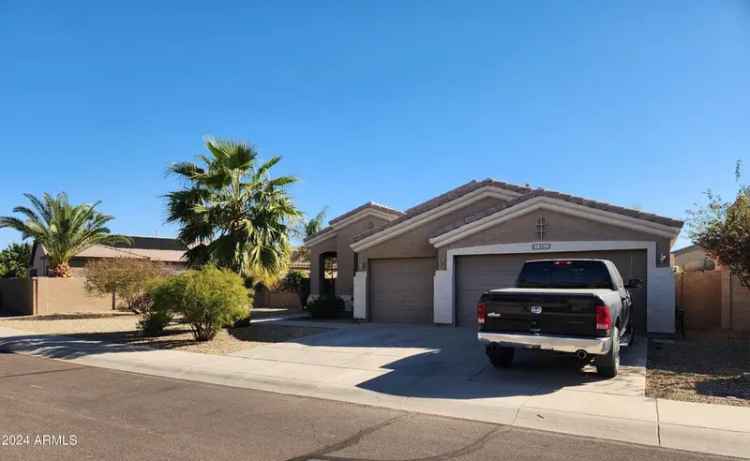 Single-family house For Sale in 18139, West Paradise Lane, Surprise, Arizona