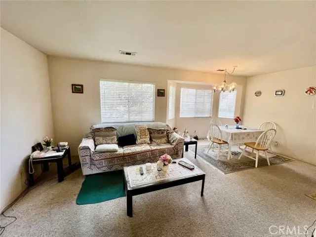 Single-family house For Sale in 26242, Kingsington Lane, Laguna Hills, California