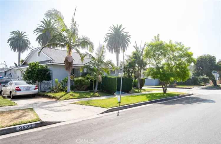 Single-family house For Sale in Los Angeles, California