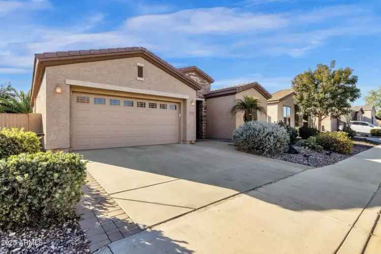 Single-family house For Sale in 4531, East Jude Lane, Gilbert, Arizona