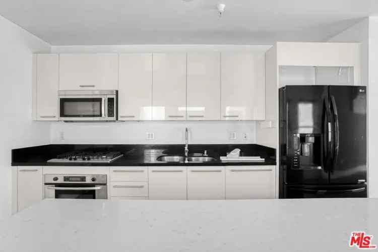 Condo For Sale in 416, South Spring Street, Los Angeles, California