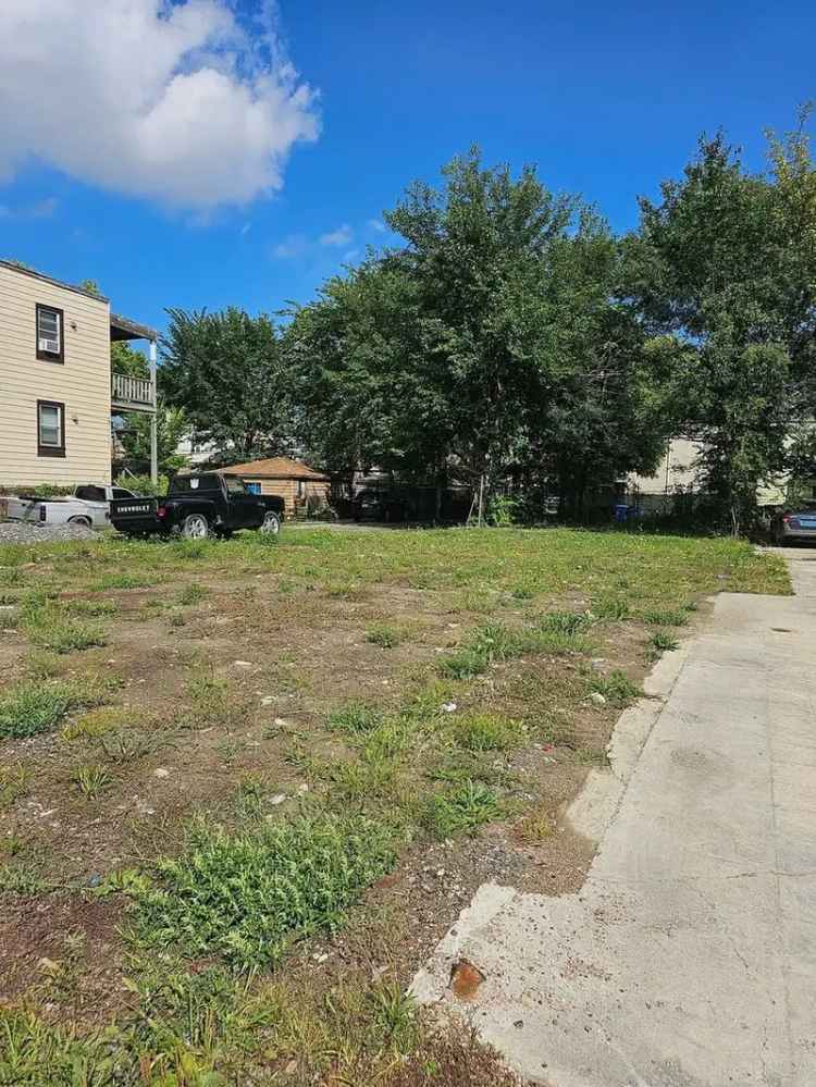 Land For Sale in 5539, South Damen Avenue, Chicago, Illinois