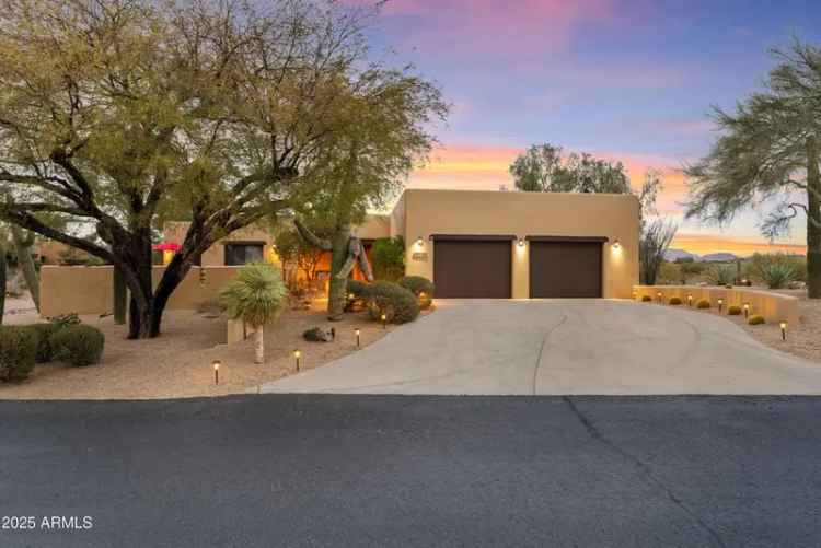 Single-family house For Sale in 1300, East Coyote Pass, Carefree, Arizona