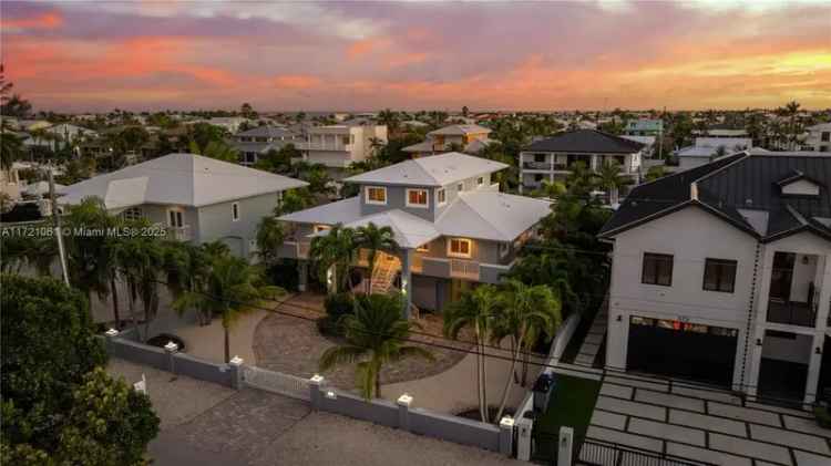 Single-family house For Sale in 374, Bahia Avenue, Key Largo, Florida