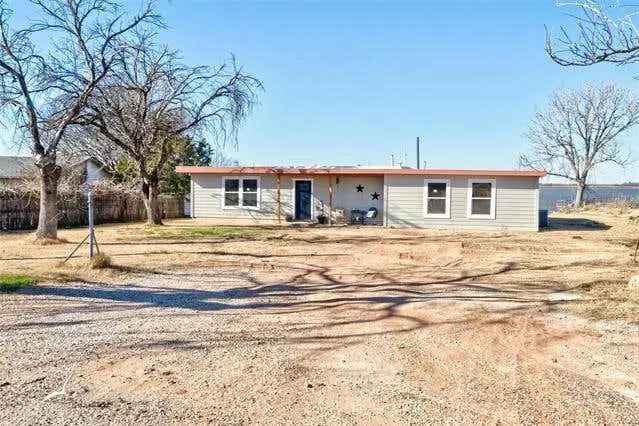 Single-family house For Sale in 192, Honey Bee Road, Abilene, Texas