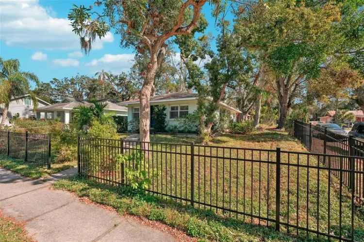 Single-family house For Sale in 1802, Cocoanut Avenue, Sarasota, Florida