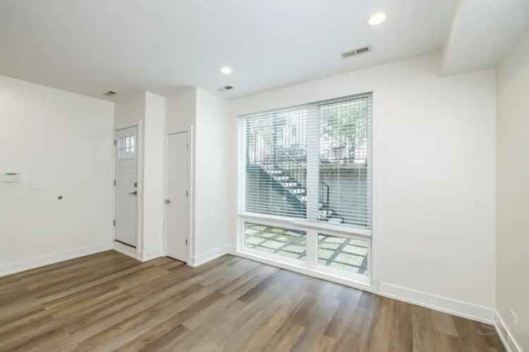 Condo For Sale in 1845, West 21st Place, Chicago, Illinois