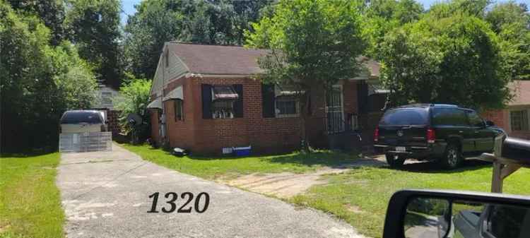 Single-family house For Sale in 1320, Peavy Drive, Macon, Georgia