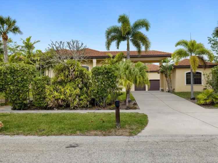 Single-family house For Sale in 335, Island Circle, Siesta Key, Florida