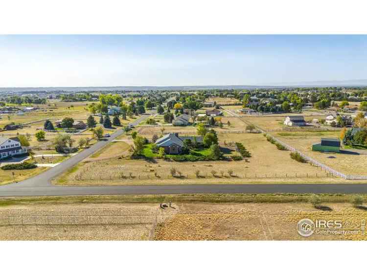 Single-family house For Sale in Broomfield, Colorado