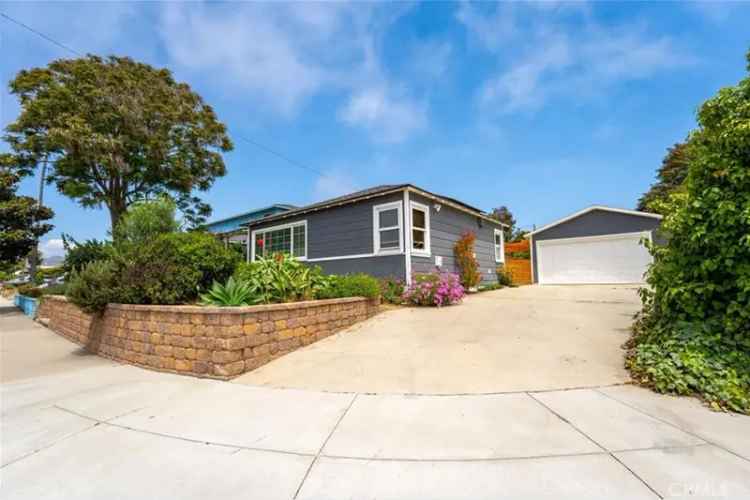 Single-family house For Sale in 880, Lemon Grove Avenue, San Buenaventura (Ventura), California