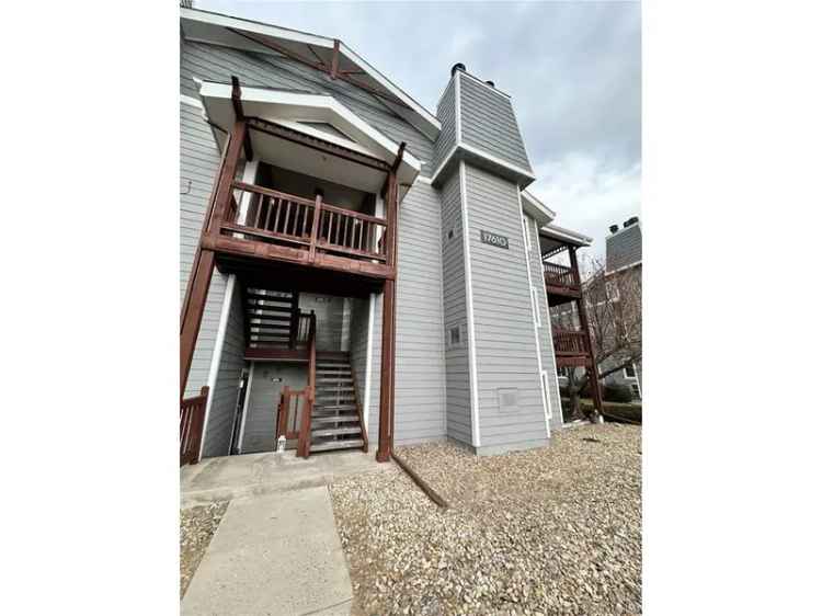 Single-family house For Sale in 17610, East Loyola Drive, Aurora, Colorado