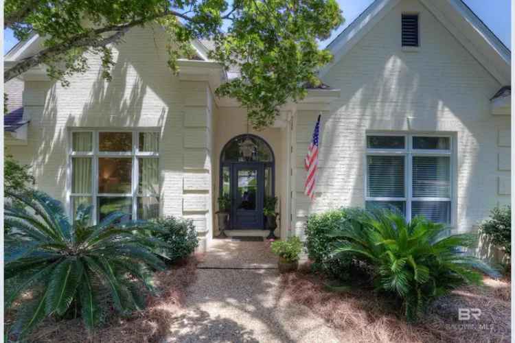 Single-family house For Sale in Fairhope, Alabama