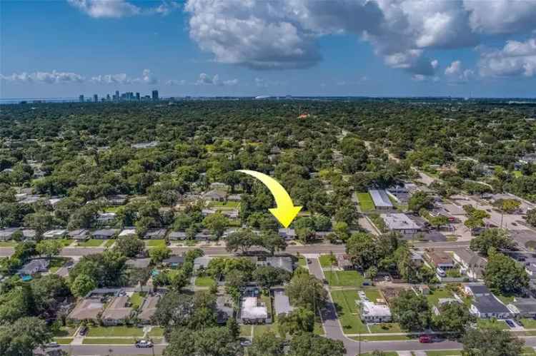 Single-family house For Sale in 1420, 54th Avenue North, Saint Petersburg, Florida