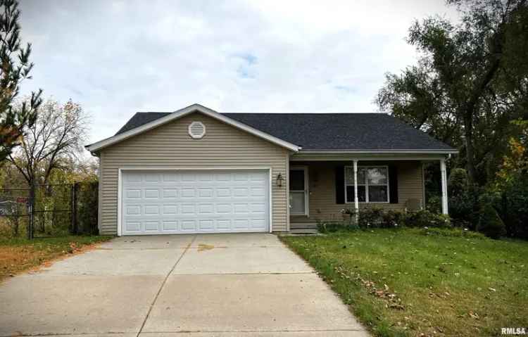 Single-family house For Sale in 406, South Limestone Avenue, Bellevue, Illinois