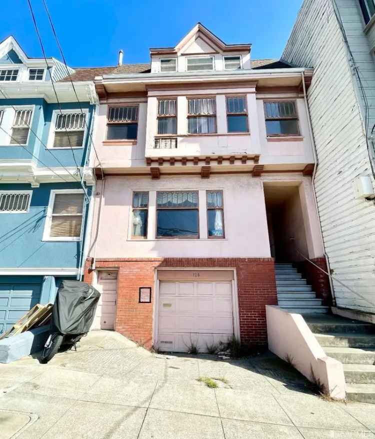 Single-family house For Sale in 126, Cole Street, San Francisco, California