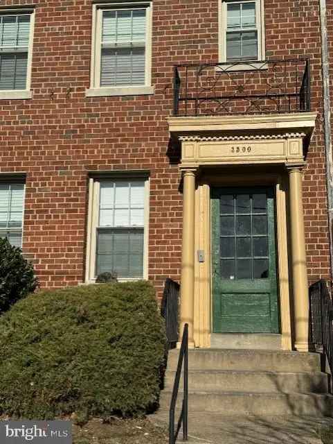 Multi-family house For Sale in 3500, Clay Place Northeast, Washington, District of Columbia