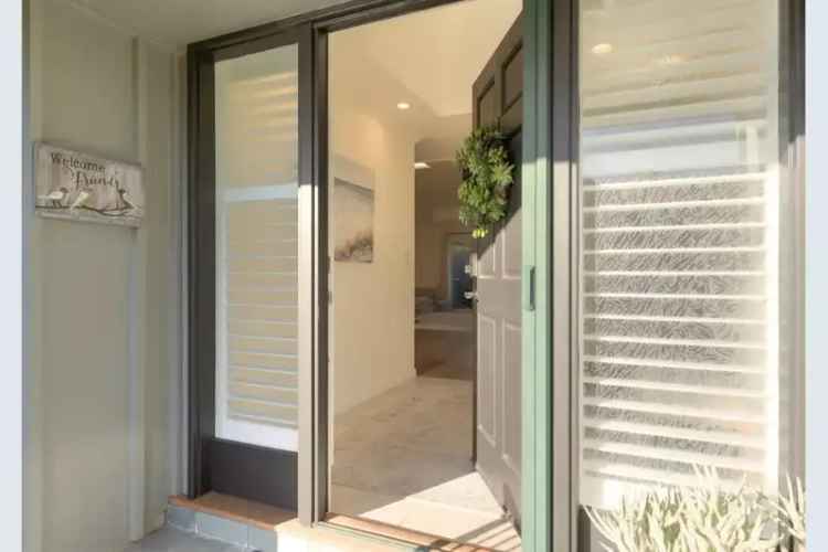 Condo For Sale in 14, Del Mesa Carmel, California