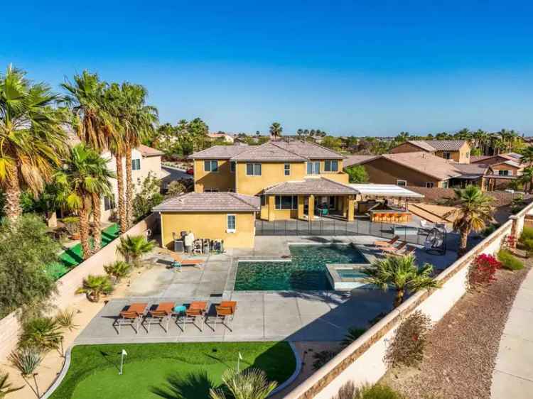 Single-family house For Sale in Indio, California