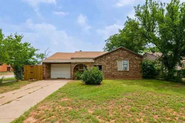 Single-family house For Sale in Abilene, Texas