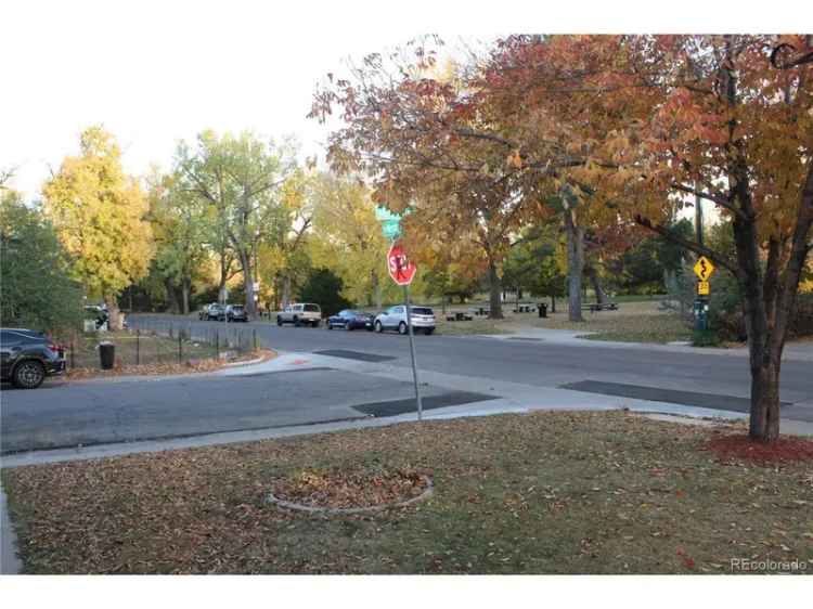 Single-family house For Sale in 1089, South Osceola Street, Denver, Colorado