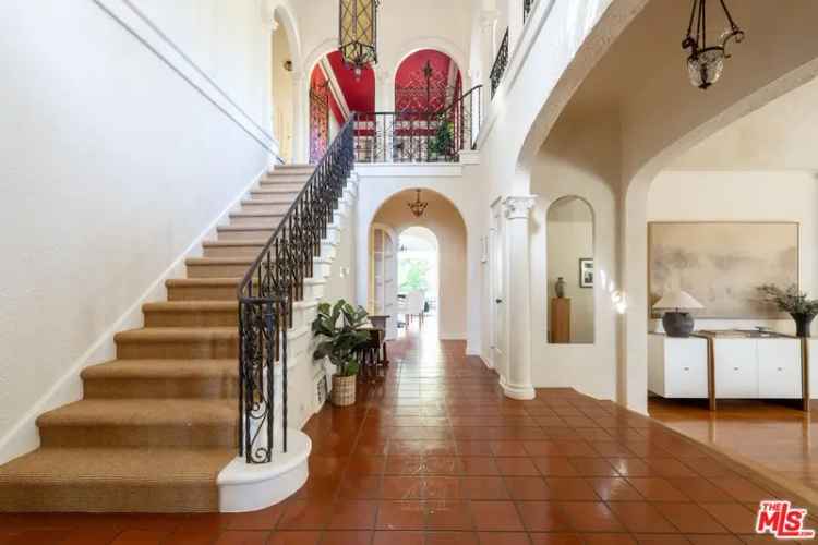 Single-family house For Sale in 4963, Los Feliz Boulevard, Los Angeles, California