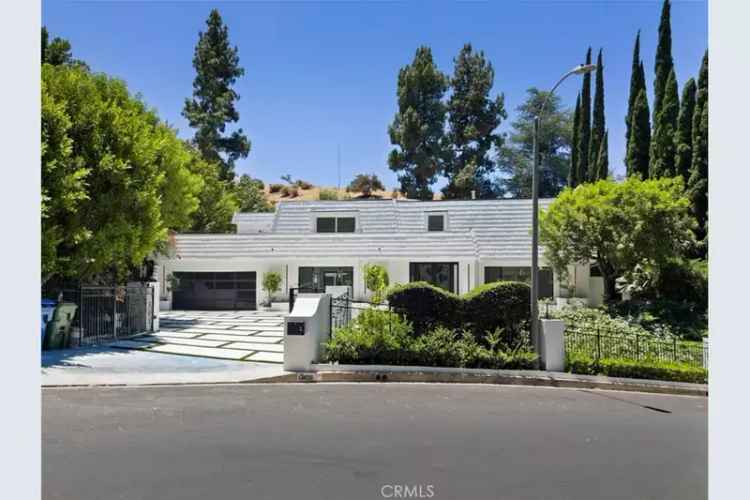 Single-family house For Sale in 17438, Sumiya Drive, Los Angeles, California