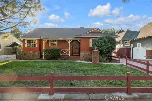 Single-family house For Sale in 749, North Niagara Street, Burbank, California