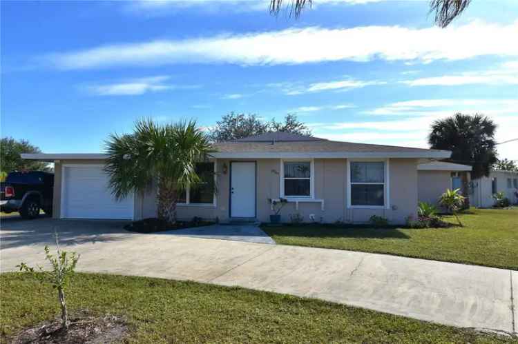 Single-family house For Sale in 4064, Harbor Boulevard, Port Charlotte, Florida