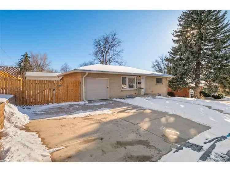 Single-family house For Sale in 4070, West Dartmouth Avenue, Denver, Colorado