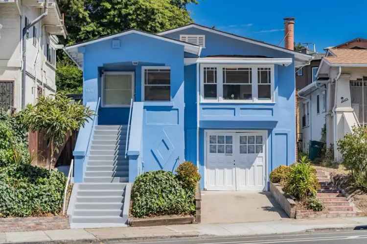 Single-family house For Sale in 2431, Park Boulevard, Oakland, California