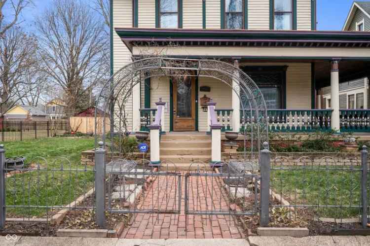 Single-family house For Sale in 1507, Broadway Street, Indianapolis, Indiana