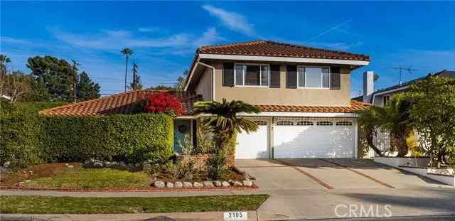 Single-family house For Sale in 2105, Millwood Street, Santa Ana, California