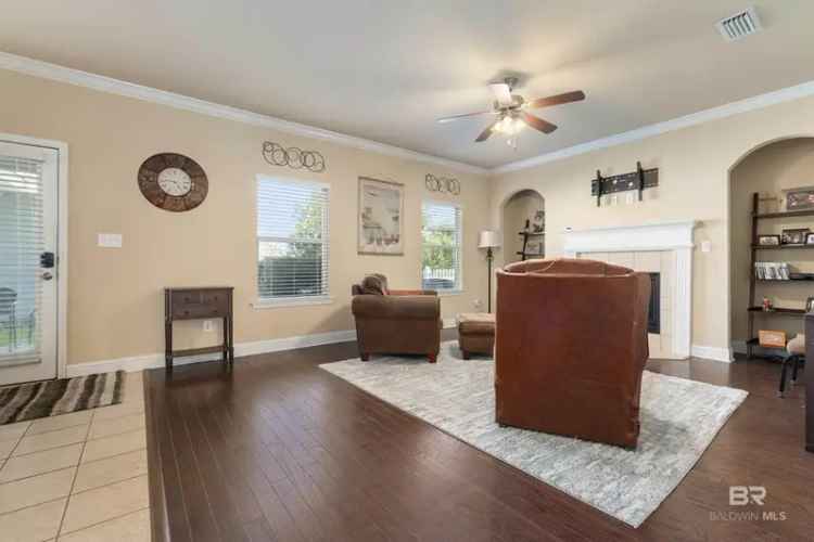 Single-family house For Sale in Fairhope, Alabama